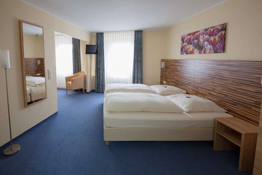 City Partner Central-Hotel Wuppertal Room photo